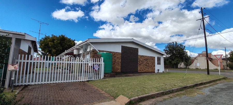 2 Bedroom Property for Sale in Vredefort Free State